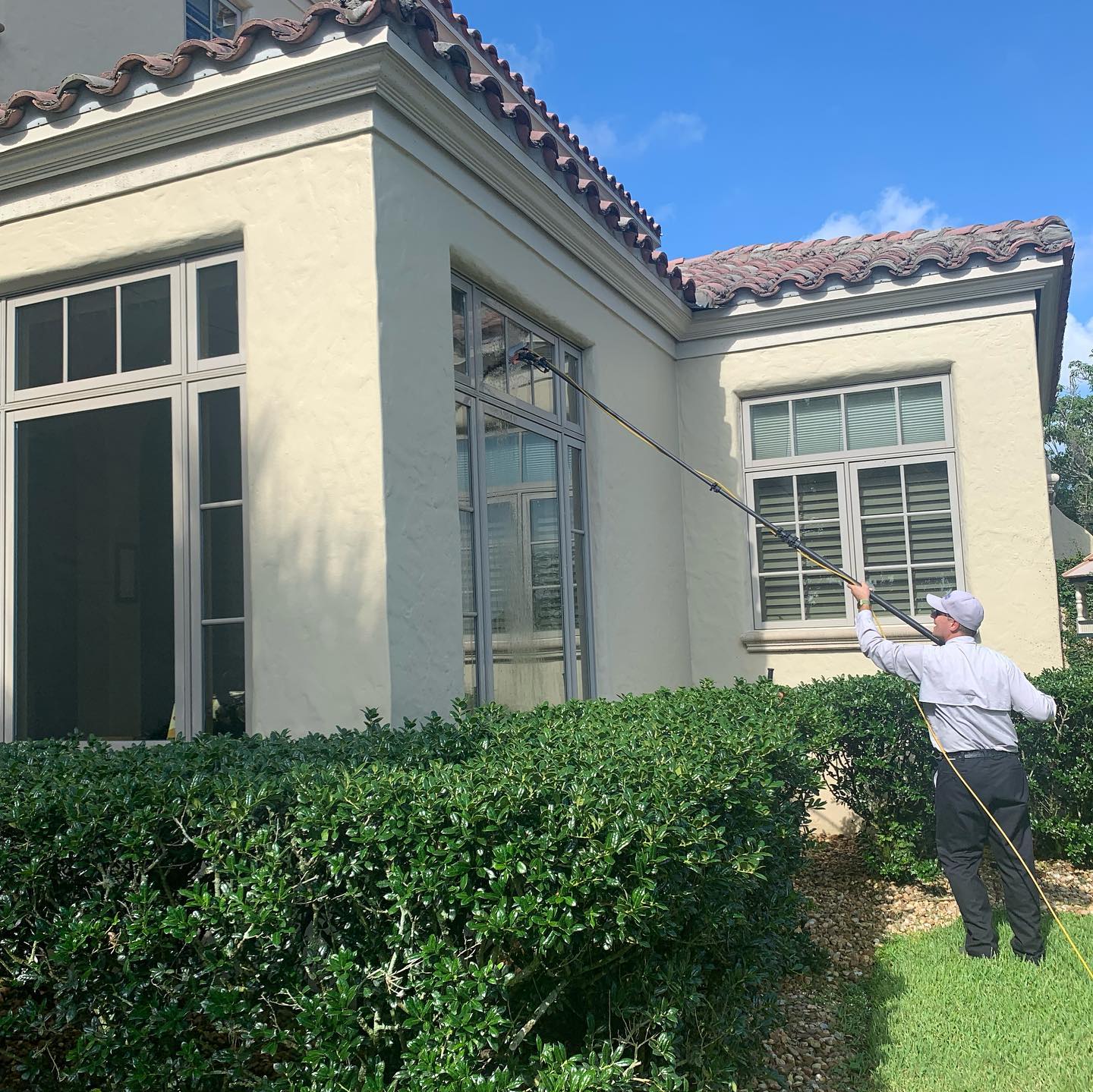 Window Cleaning in Orlando, FL