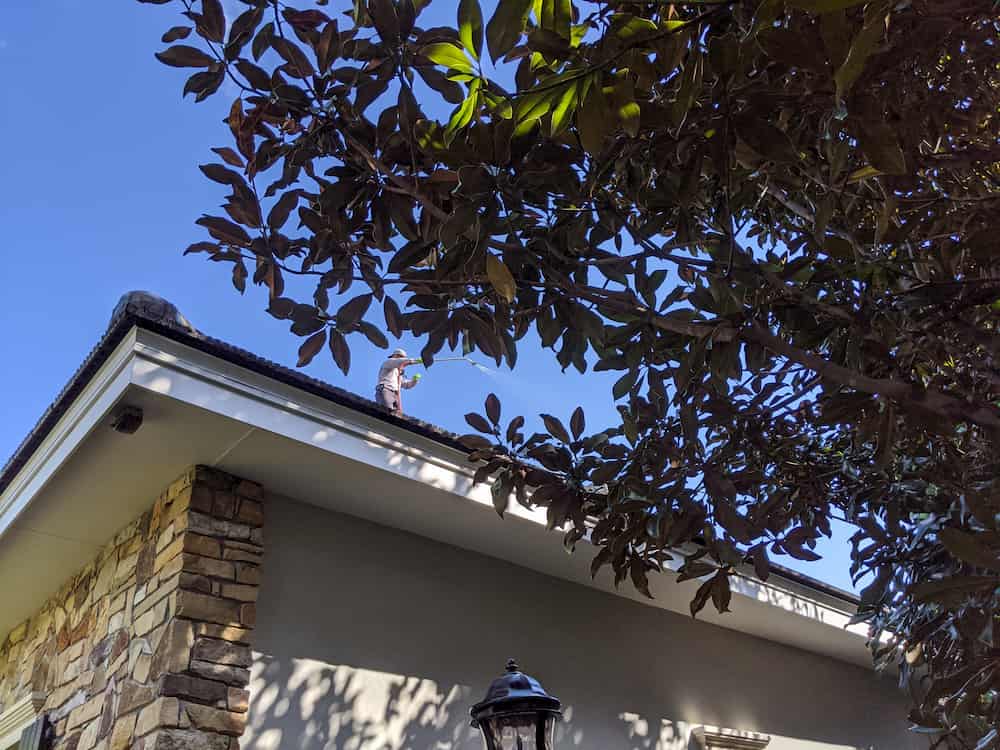 Pressure washing and window cleaning in Oviedo, FL